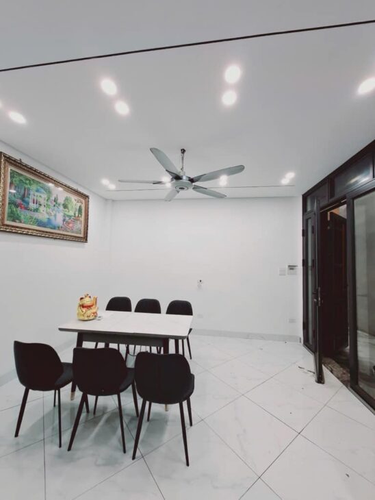 Cơ hội đầu tư hấp dẫn – Ngọc Thuỵ 32m, 5 tầng