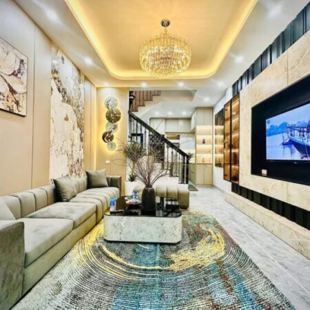 Siêu Phẩm Hai Bà Trưng 43m – Ô Tô Vào Nhà, Ngõ Thông Các Ngả – Giá Cực Hợp Lý