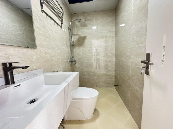 SIÊU ĐỈNH MẶT PHỐ HOÀNG VĂN THÁI – Ô TÔ TRÁNH – 8 TẦNG MỚI ĐÉT – THANG MÁY – KINH DOANH QUÁ ĐẸP