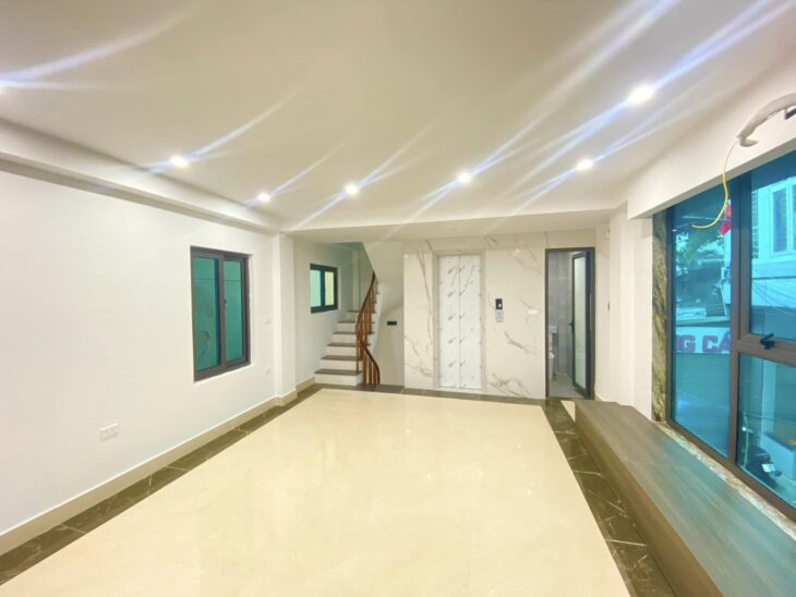 Bán nhà TT Quận Thanh Xuân, khu Khương Đình, 7 tầng, thang máy, 15m ra mặt phố, Mặt tiền lớn, kinh