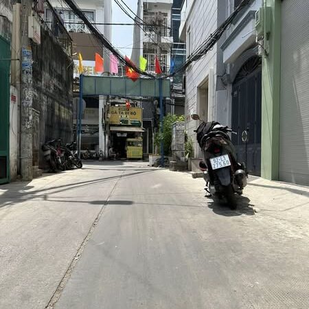 Nhà Hẻm Ôtô Đường Hồ Bá Kiện Phường 15 Quận 10. Nhà Hẻm Ôtô Đường Hồ Bá Kiện Phường 15 Quận 10.