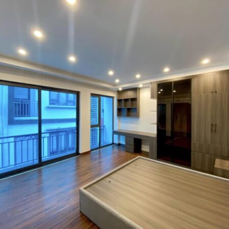 Bán nhà TT Quận Thanh Xuân, khu Khương Đình, 7 tầng, thang máy, 15m ra mặt phố, Mặt tiền lớn, kinh