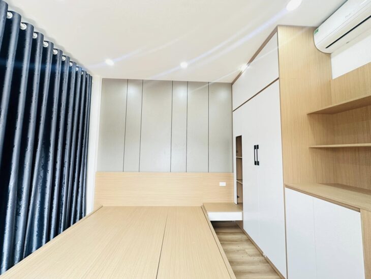 SIÊU ĐỈNH MẶT PHỐ HOÀNG VĂN THÁI – Ô TÔ TRÁNH – 8 TẦNG MỚI ĐÉT – THANG MÁY – KINH DOANH QUÁ ĐẸP