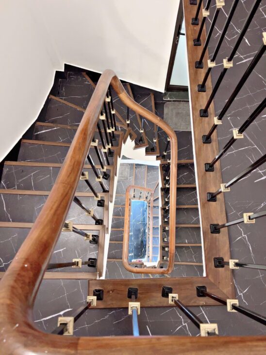 Bán nhà đẹp mặt ngõ thông phố Chợ Khâm Thiên 28m2 5tầng mặt tiền 2.8m 4.8 Tỷ Đống Đa