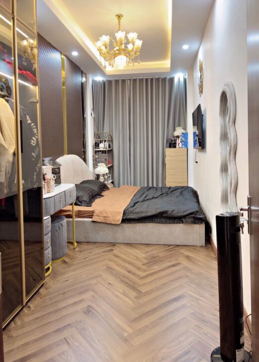 Bán nhà đẹp mặt ngõ thông phố Chợ Khâm Thiên 28m2 5tầng mặt tiền 2.8m 4.8 Tỷ Đống Đa