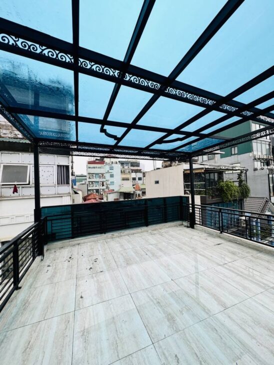 HIẾM PHỐ THÁI HÀ- LÔ GÓC – THANG MÁY – GARA 2 Ô TÔ – VỪA Ở VỪA LÀM VĂN PHÒNG – KINH DOANH