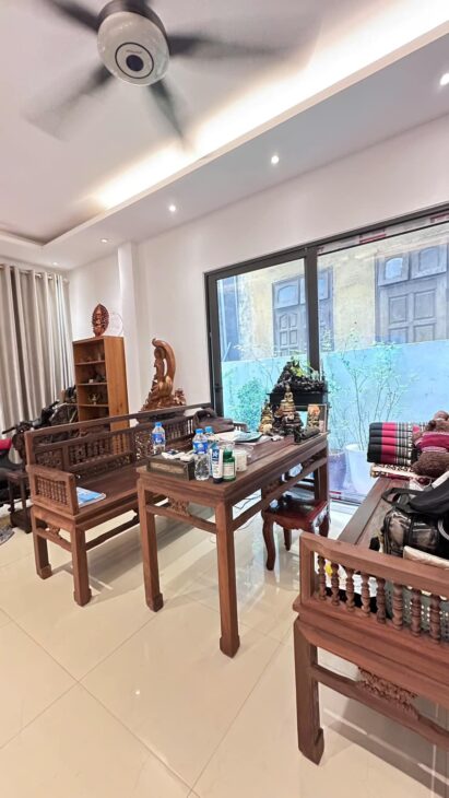 Bán nhà Vương Thừa Vũ 48m2.4T lô góc, mặt tiền thoáng sáng, ô tô gần nhà