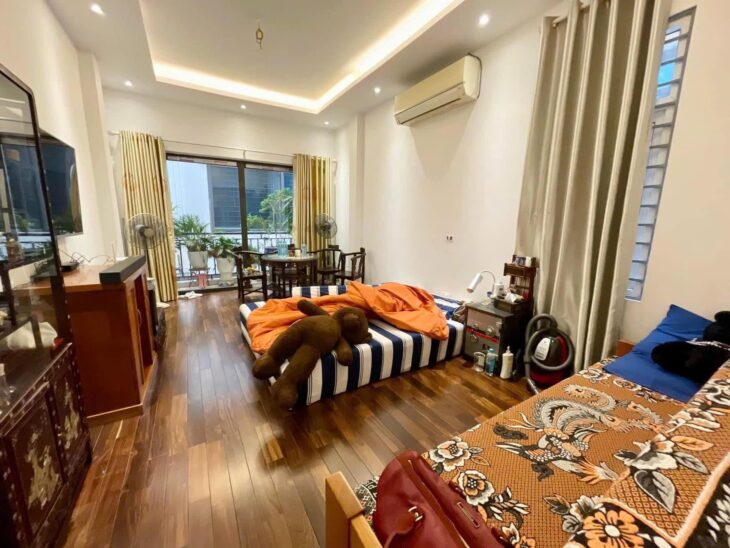 Bán nhà Vương Thừa Vũ 48m2.4T lô góc, mặt tiền thoáng sáng, ô tô gần nhà