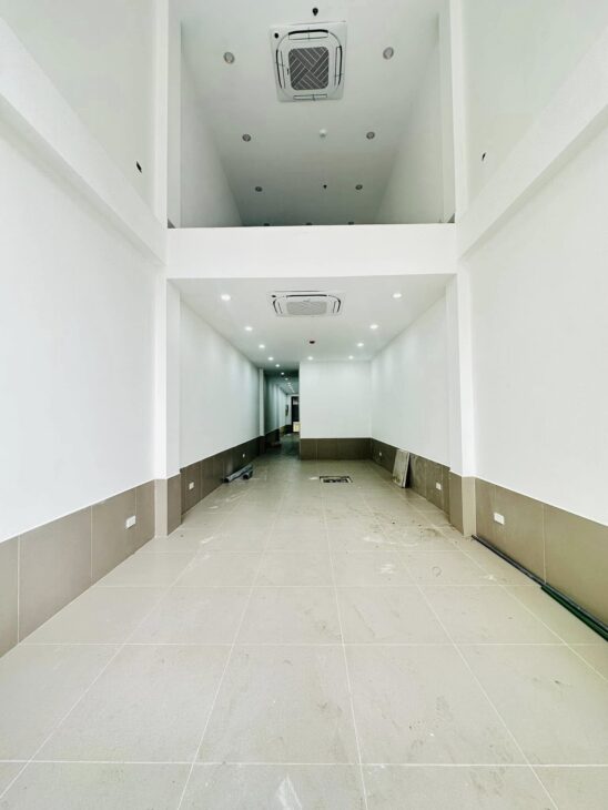 SIÊU ĐỈNH MẶT PHỐ HOÀNG VĂN THÁI – Ô TÔ TRÁNH – 8 TẦNG MỚI ĐÉT – THANG MÁY – KINH DOANH QUÁ ĐẸP