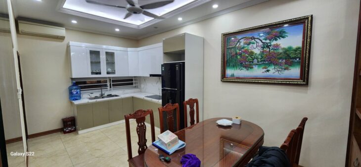 BÁN NHÀ PHÂN LÔ TRUNG KINH – Ô TÔ TRÁNH – 2 THOÁNG – 5.7m MT – 68m2 – 25.3 TỶ