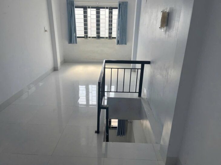 BÁN DÃY PHÒNG TRỌ HẺM NGUYỄN BIỂU VĨNH HẢI NHA TRANG