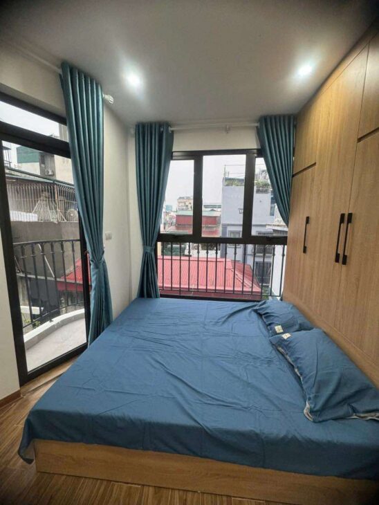 Căn hộ dòng tiền Đê La Thành ! 7 tầng thang máy – Lô góc 2 thoáng – 18 phòng khép kín dòng tiền.