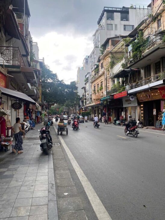 Bán nhà mặt phố cổ Hàng Gai – Hoàn Kiếm – Hà Nội – 219m