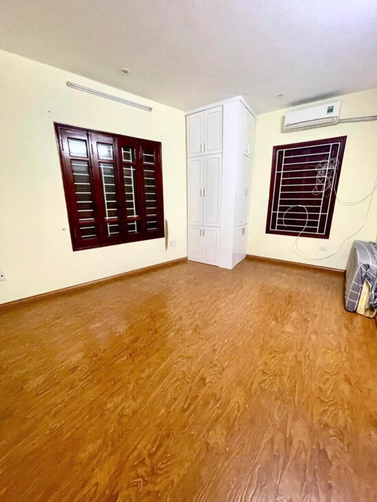 ????????BÁN NHÀ HÀO NAM – ĐỐNG ĐA, NGÕ NÔNG, CỰC GẦN PHỐ – LÔ GÓC – DÂN XÂY- TRƯỚC NHÀ RỘNG ĐỂ XE THOÁI