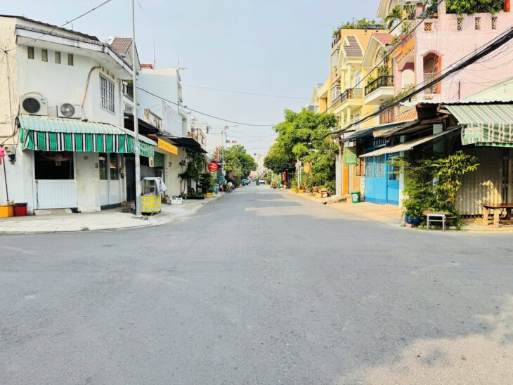 ???? BIỆT THỰ 3 TẦNG LÔ GÓC – 220M2 – MẶT TIỀN NGUYỄN THỊ THƠI – QUẬN 12 – CHỈ 18 TỶ (TL)????