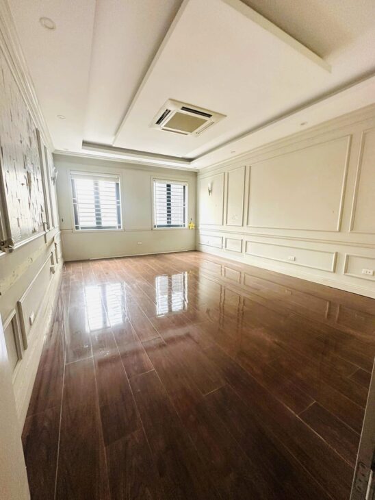 HIẾM-Bán nhà Mặt Phố LINH LANG, Ba Đình: 100m2/ 7Tầng Thang máy/ MT 4.5m 48.5 Tỷ