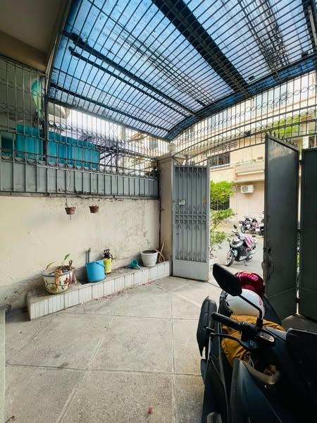 Nhà Hẻm Xe Tải Đường Nguyễn Kiệm Phường 4 Quận Phú Nhuận.