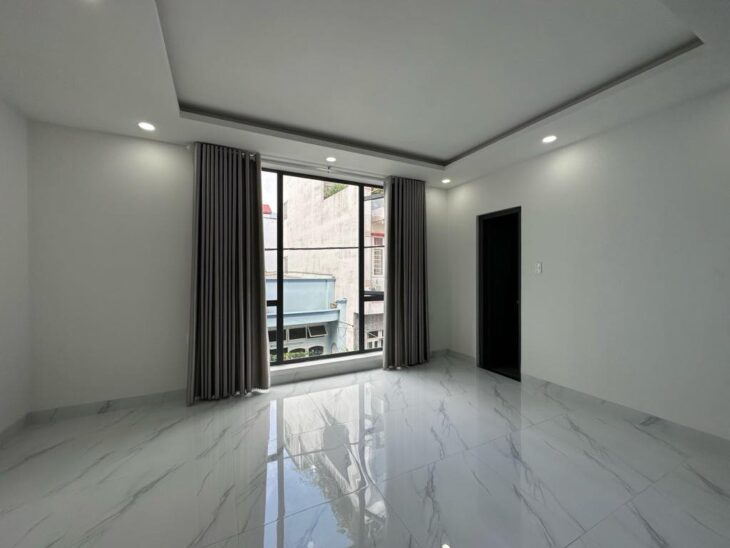 LÔ GÓC HAI MẶT TIỀN HẺM XE HƠI 5M THÔNG – 4 TẦNG BTCT – NHÀ MỚI VÀO Ở NGAY – NỘI THẤT CAO CẤP –