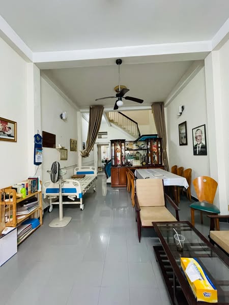 Nhà Hẻm Xe Tải Đường Nguyễn Kiệm Phường 4 Quận Phú Nhuận.