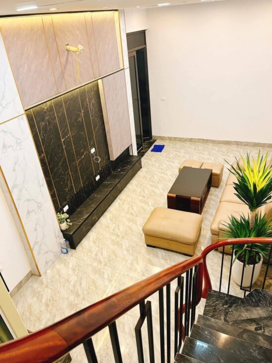 Bán nhà 35m², 6 tầng thang máy , 3PN, 4WC, Thụy Khuê, Tây Hồ – 7.9 tỷ
