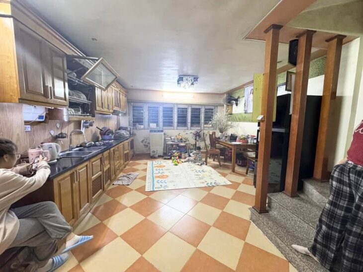 Bán nhà đẹp phố Xuân La 35m2 5tầng mặt tiền 4.5m 7.8 tỷ Tây Hồ