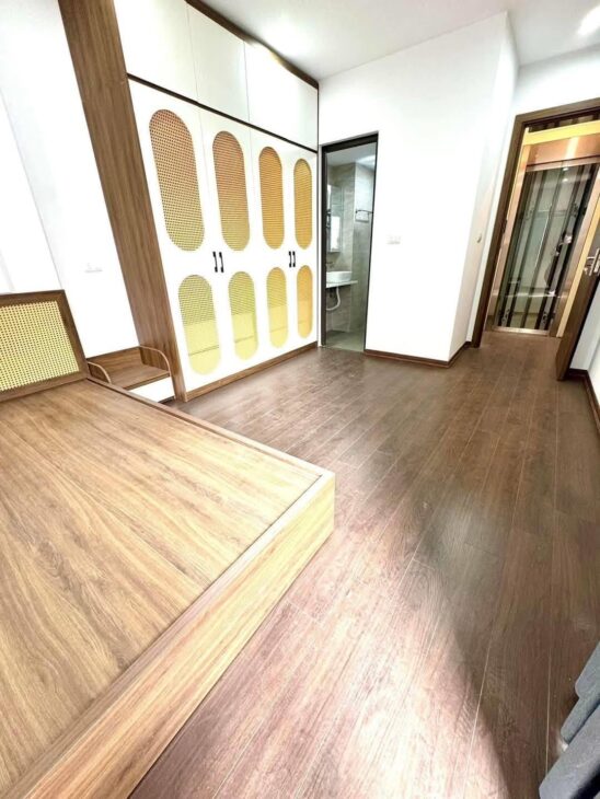 Bán nhà đẹp mặt ngõ phố Lạc Long Quân 35/40m2 6tầng thang máy mặt tiền 4m 7.9 tỷ Tây Hồ
