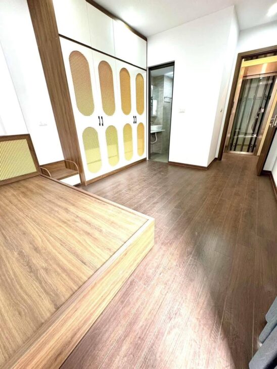 Bán nhà 35m², 6 tầng thang máy , 3PN, 4WC, Thụy Khuê, Tây Hồ – 7.9 tỷ