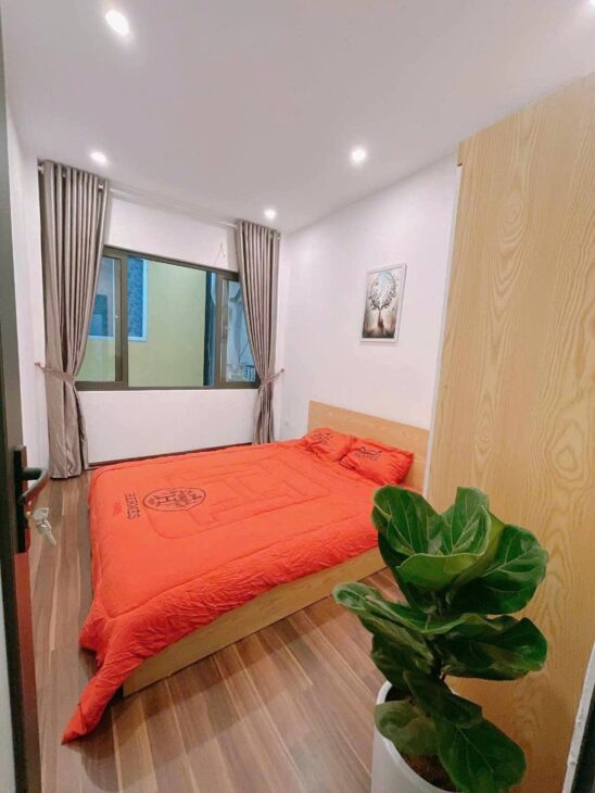 Bán nhà đẹp phố Hào Nam 20/25m2 3tầng mặt tiền 3m 3.5tỷ Đống Đa