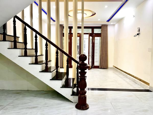 Nhà 4 tầng -Gần biển Mỹ Khê-Phạm Cự lượng – Giá chỉ 5,9 tỷ .