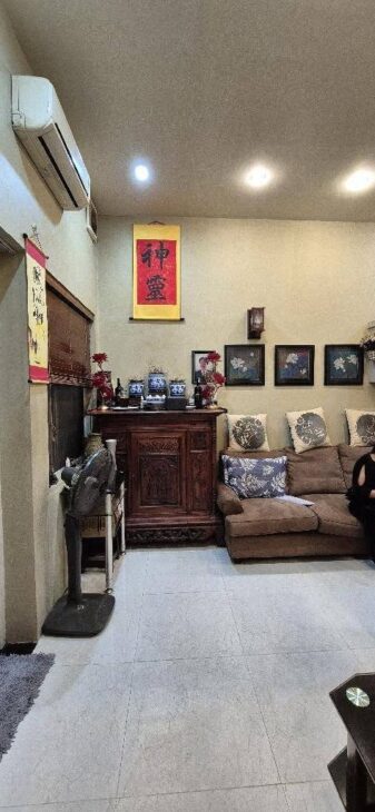 BÁN NHÀ MẶT PHỐ ÂU CƠ, NHÀ DÂN XÂY KIÊN CỐ. SỔ VUÔNG ĐẸP. 57M2 MT5.5 $4.8 TY.