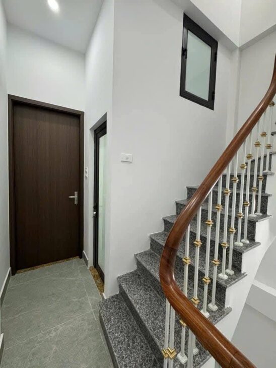 Bán nhà đẹp mặt ngõ phố Hoàng Hoa Thám 35m2 4tầng mặt tiền 3.5m 7.6 tỷ Tây Hồ