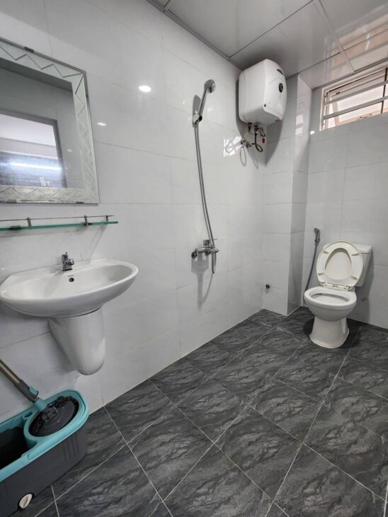 SIÊU HIẾM – NHÀ LỬNG ĐÚC ĐẸP 70M², ĐƯỜNG 5.5M, GẦN BIỂN HOÀ MINH, LIÊN CHIỂU – CHỈ 3.65 TỶ