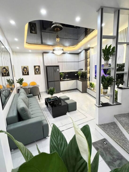 NHỈNH 5 TỶ – SIÊU PHẨM ĐỘI CẤN – BA ĐÌNH – GẦN Ô TÔ – GẦN HỒ – NGÕ THÔNG – 37M*5T – FULL NỘI THẤT.