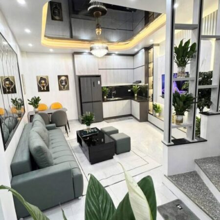 NHỈNH 5 TỶ – SIÊU PHẨM ĐỘI CẤN – BA ĐÌNH – GẦN Ô TÔ – GẦN HỒ – NGÕ THÔNG – 37M*5T – FULL NỘI THẤT.