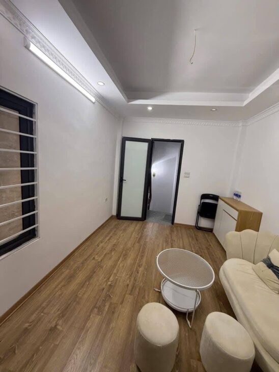 Bán nhà đẹp phố Hoàng Hoa Thám 35m2 5tầng nhỉnh 5 Tỷ rẻ đẹp nhất Q. Ba Đình