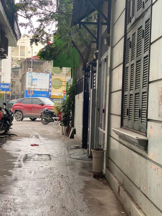 CŨ NHƯNG CÓ VÕ , VỊ TRÍ VÀNG TRONG LÀNG BĐS LONG BIÊN