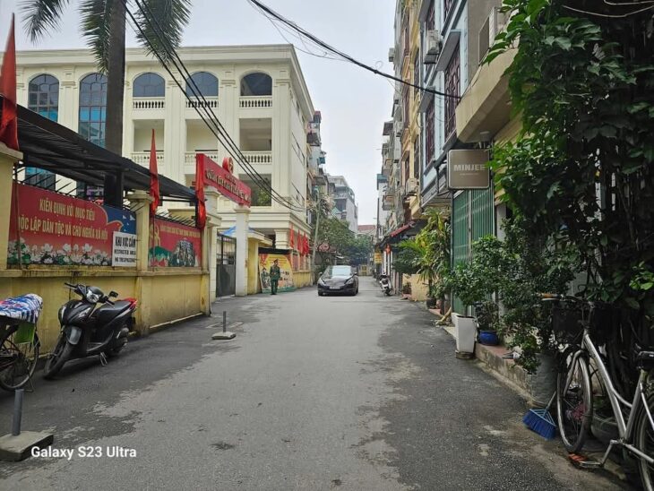 Bán đất mặt ngõ ôtô kinh doanh phố Vinh Phúc thông Đội Nhân 26m2 giá chào 7tỷ