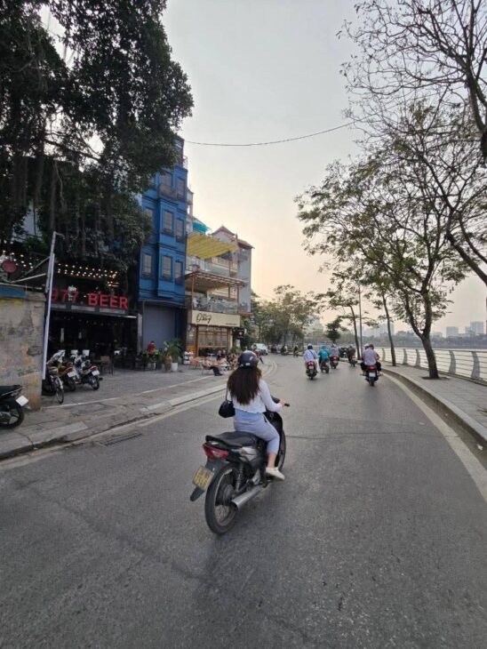 Bán nhà đẹp ôtô vỉa hè kinh doanh mặt phố Trích Sài 65/70m2 5T MT 4.7m 58 tỷ Tây Hồ