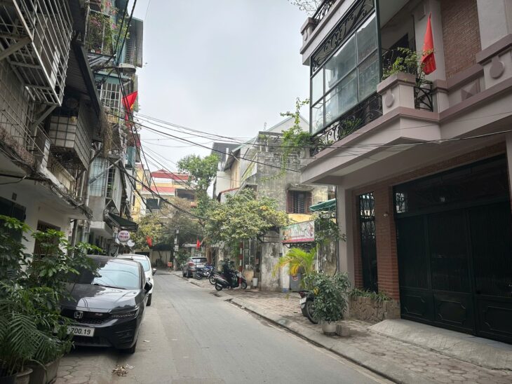 BÁN NHÀ PHÂN LÔ ĐẶNG VĂN NGỮ – TRUNG TÂM ĐỐNG ĐA – Ô TÔ TRÁNH – GẦN HỒ – 2 THOÁNG – GIÁ ĐẦU TƯ