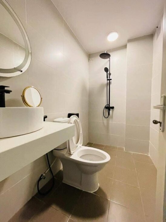 Bán nhà đẹp 46m2 3tầng mặt tiền 4.1m 8.95 tỷ phố Lạc Long Quân Tây Hồ