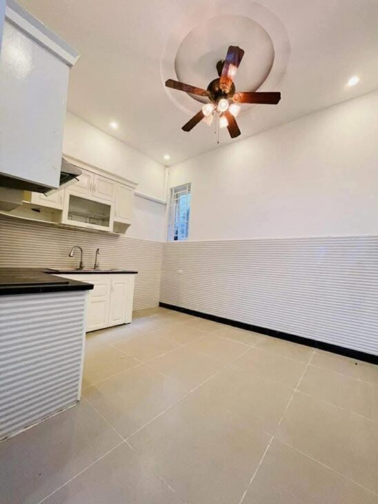 Bán nhà đẹp 46m2 3tầng mặt tiền 4.1m 8.95 tỷ phố Lạc Long Quân Tây Hồ
