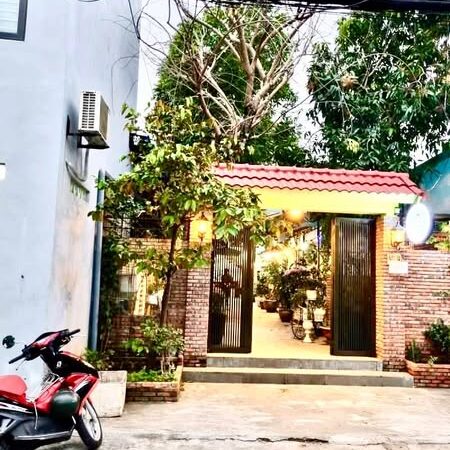 Lô đất + Nhà 170m2 – Trần Văn Dư -Khu phố Tây sát biển – Giá chỉ 11,8 tỷ. Lô đất + Nhà 170m2 – Trần Văn Dư -Khu phố Tây sát biển – Giá chỉ 11,8 tỷ.