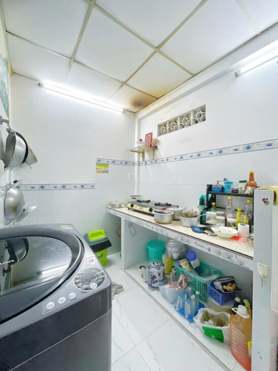 Bán nhà hẻm 19 Trần Bình Trọng ,sau lưng sở kế hoạch đầu tư.