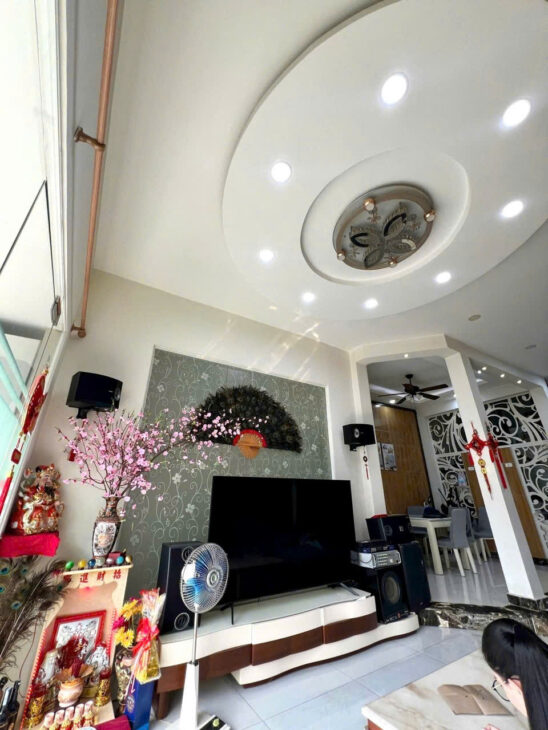HOT HOT NGỘP BANK BÁN GẤP NHÀ MẶT TIỀN KHU CHỢ TÂN BÌNH DT 70 4 TẦNG BTCT 12 TỶ THƯƠNG LƯỢNG