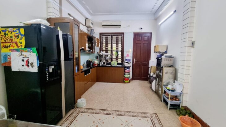 MẶT PHỐ ĐẸP – VỈA HÈ RỘNG – NHÀ ĐẸP – VỪA Ở VỪA KINH DOANH TỐT