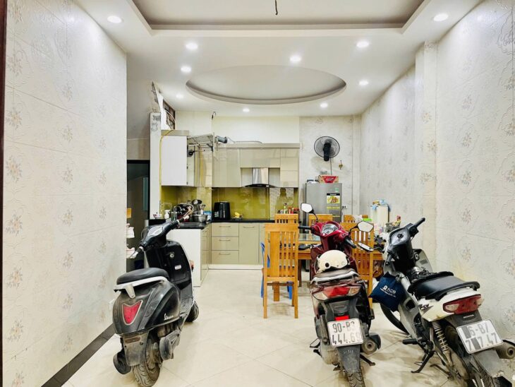 BÁN NHÀ PHỐ KHƯƠNG HẠ 36M2 5 TẦNG GIÁ NHỈNH 7 TỶ