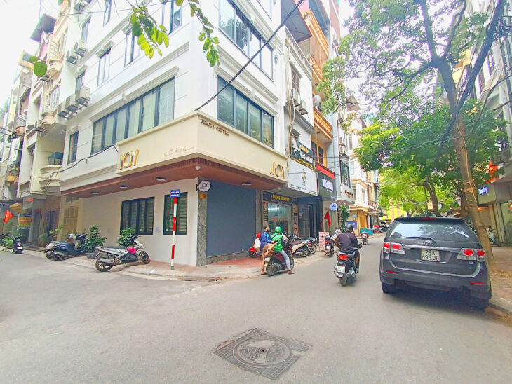 Bán gấp mảnh đất 10x10m, diện tích 104m2 thổ cư vuông như bánh chưng, ngõ ô tô tránh trung tâm quận