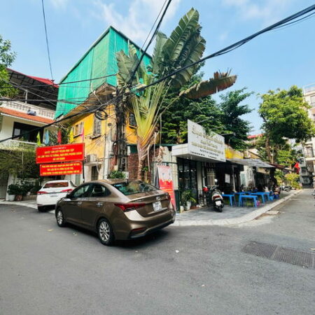 Bán nhà phân lô vỉa hè Hoàng Quốc Việt, ô tô kinh doanh văn phòng, 31m2, 4m, 3 tầng, 11.5 tỷ