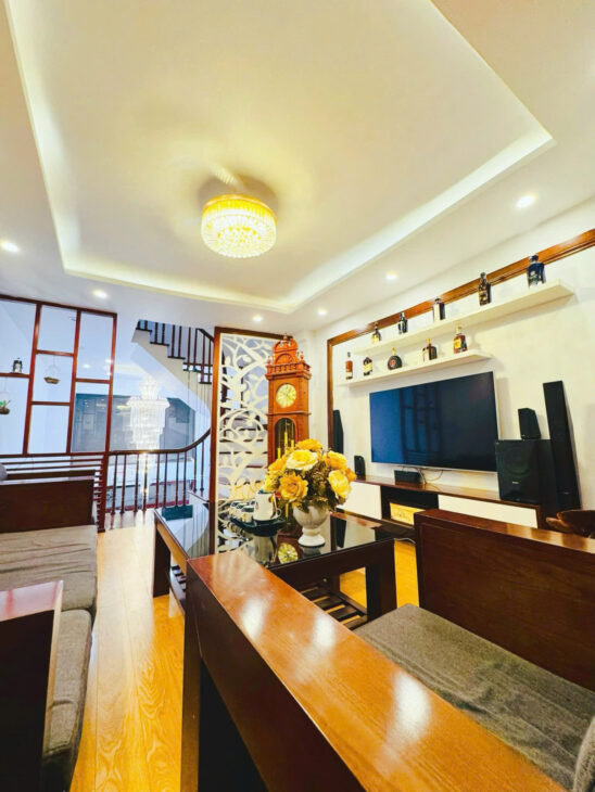 GẤP! KHƯƠNG TRUNG THANH XUÂN,Ô TÔ ĐỖ CỬA,NGÕ THÔNG,KINH DOANH,40M2 x 5T.