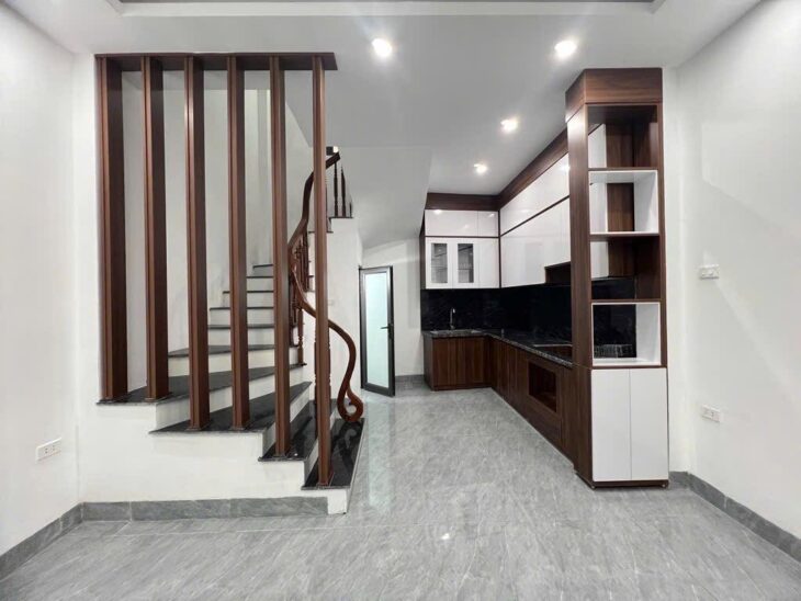 NHÀ ĐẸP PHÂN LÔ – Ô TÔ ĐỖ CỔNG – NHIỀU TIỆN ÍCH – GIA CHỦ XINH ĐẸP THÀNH ĐẠT